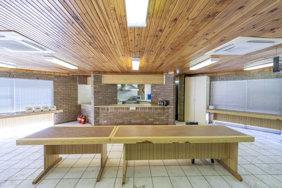 18 Bedroom Property for Sale in Stellenbosch Farms Western Cape